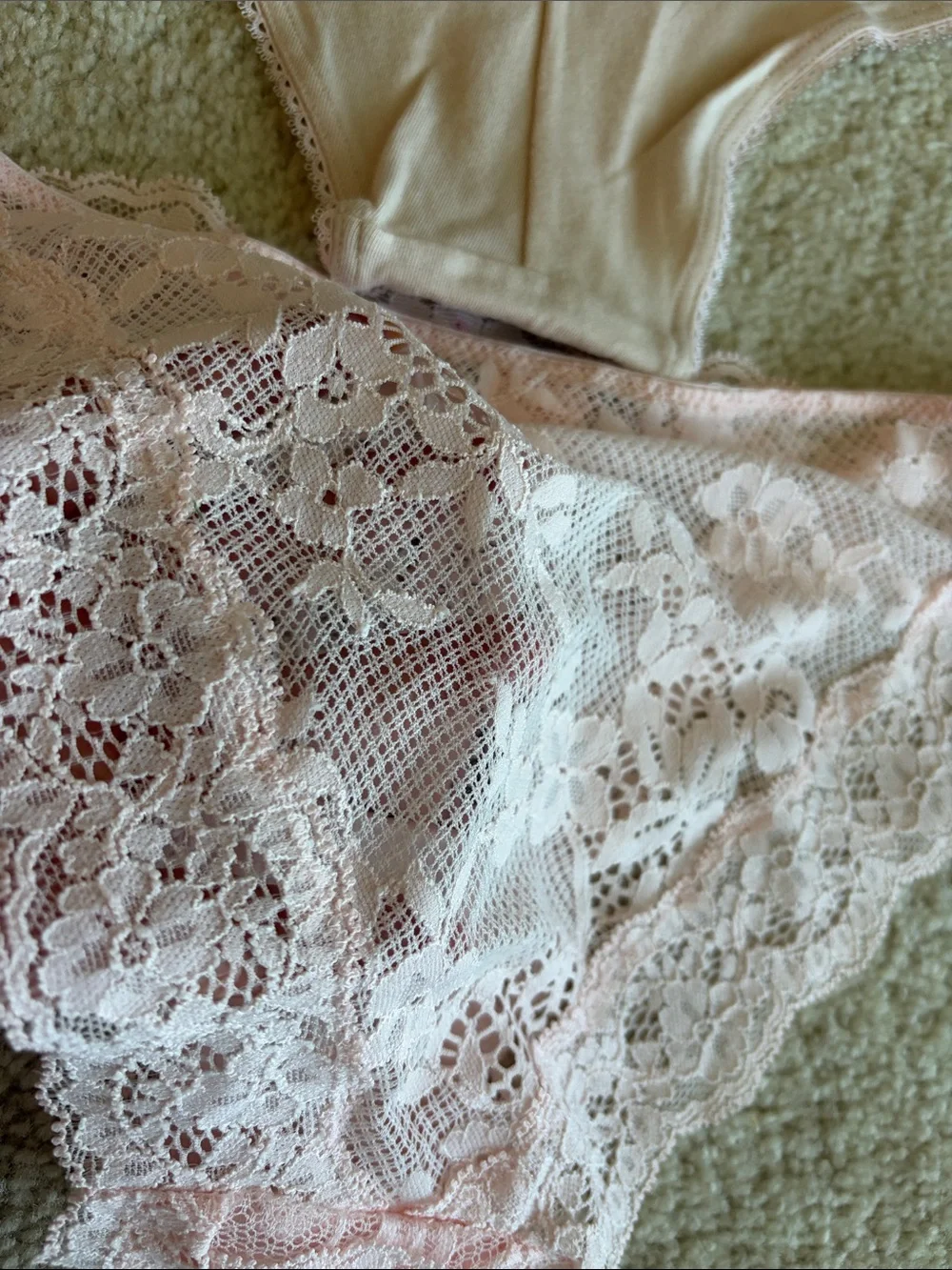Victoria's Secret Pale Pink Lace Bikini Panties Set